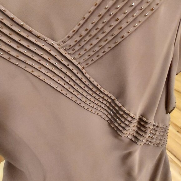 Adrianna Papell flutter sleeve, V-neck dress, Size16W - Picture 7 of 7